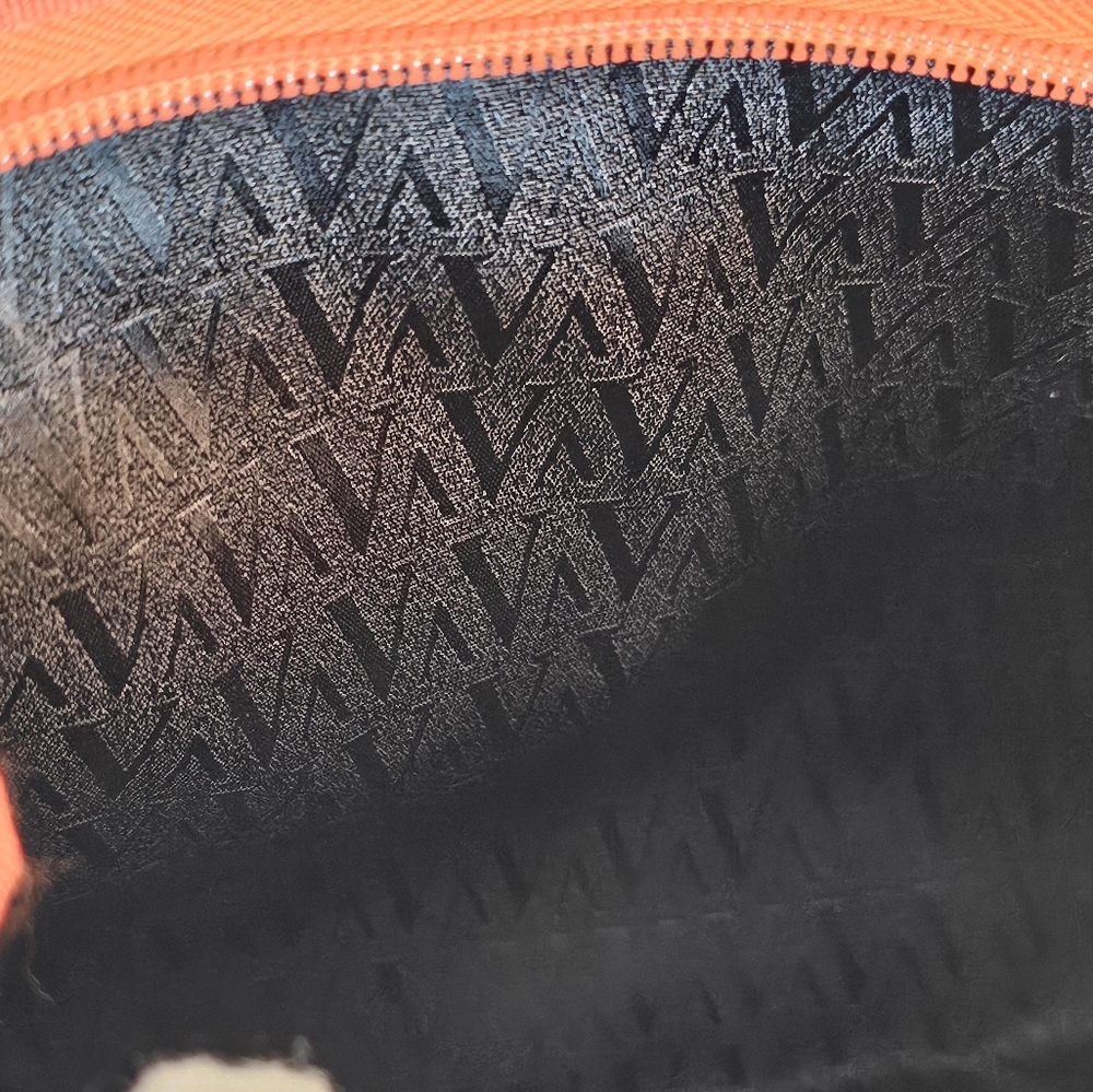 π₯Valentino Garavani Clutch/Zippered Vintage Canvas Coral Red Bagπ₯ - Picture 4 of 15